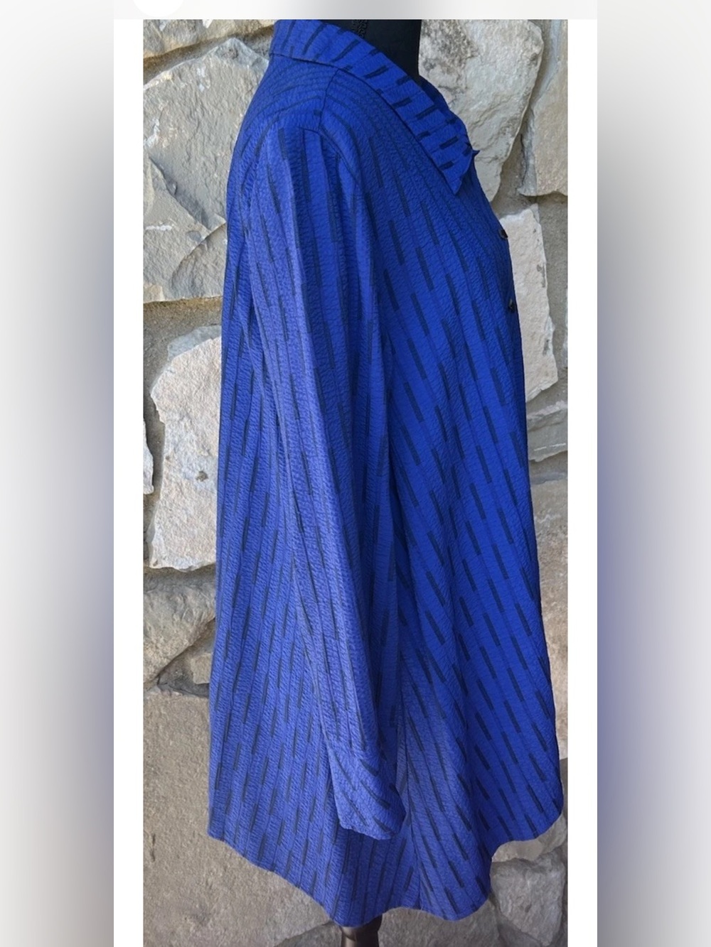 Habitat Tunic Shirt Top Large Blue Textured Decorative Buttons Shark Bite Hem EC - Picture 8 of 10